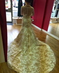 H and N Wedding Dress Boutique 1090851 Image 1